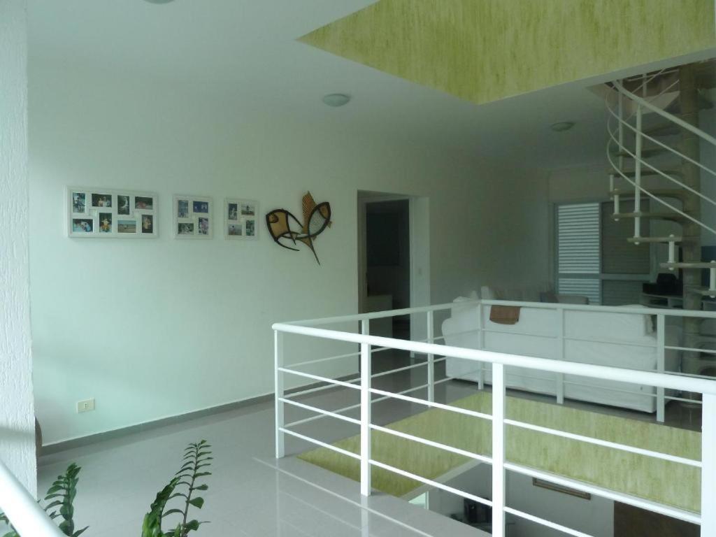 Casa Linda E Espacosa Com Piscina No Guarujá Eksteriør billede