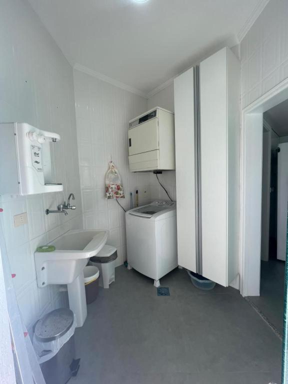 Casa Linda E Espacosa Com Piscina No Guarujá Eksteriør billede